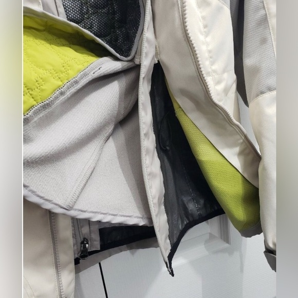 Waterproof Women’s Harley Davidson Jacket - Picture 3 of 5